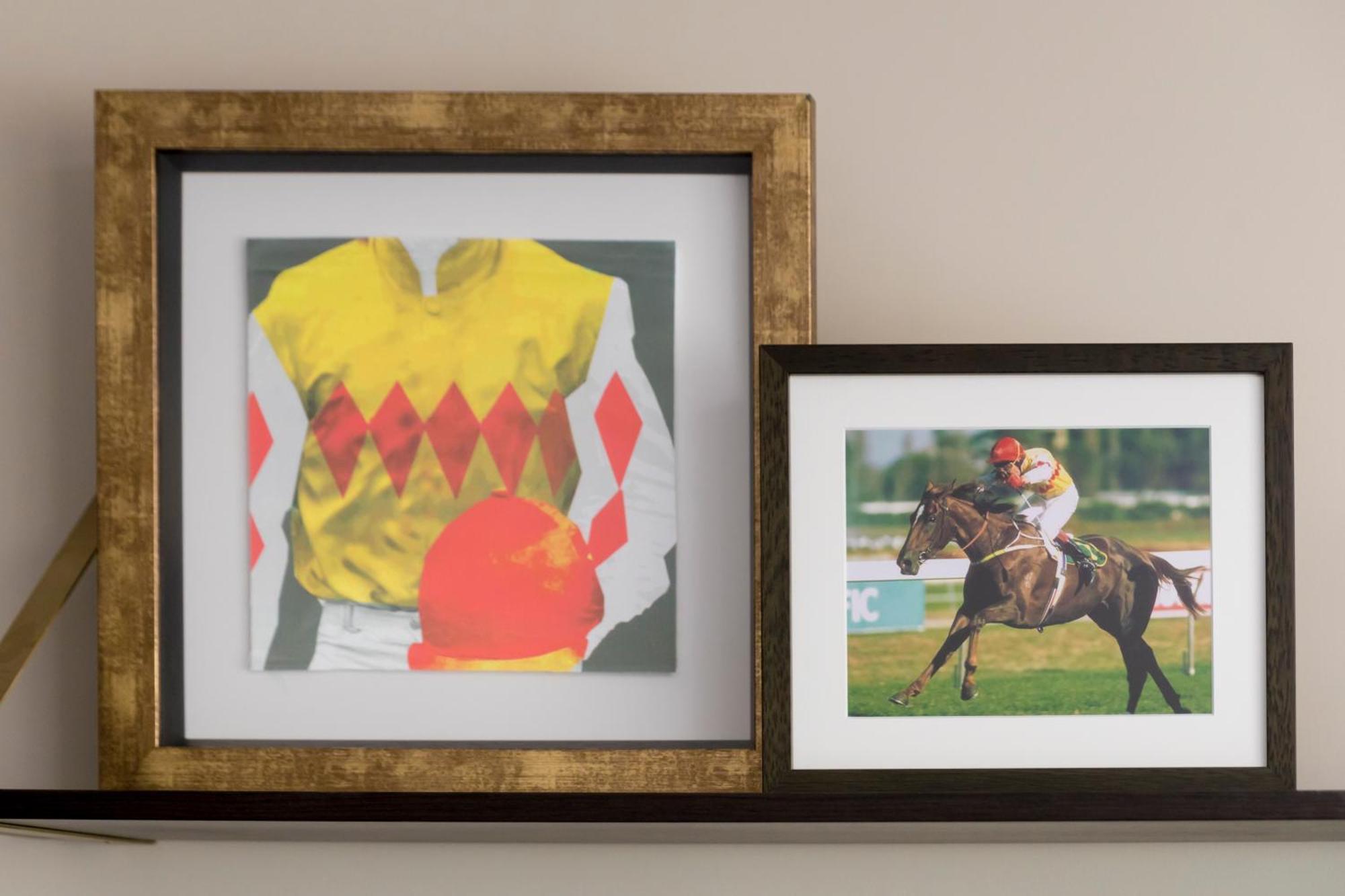 The William Inglis Mgallery Warwick Farm Exteriör bild Framed photographs
