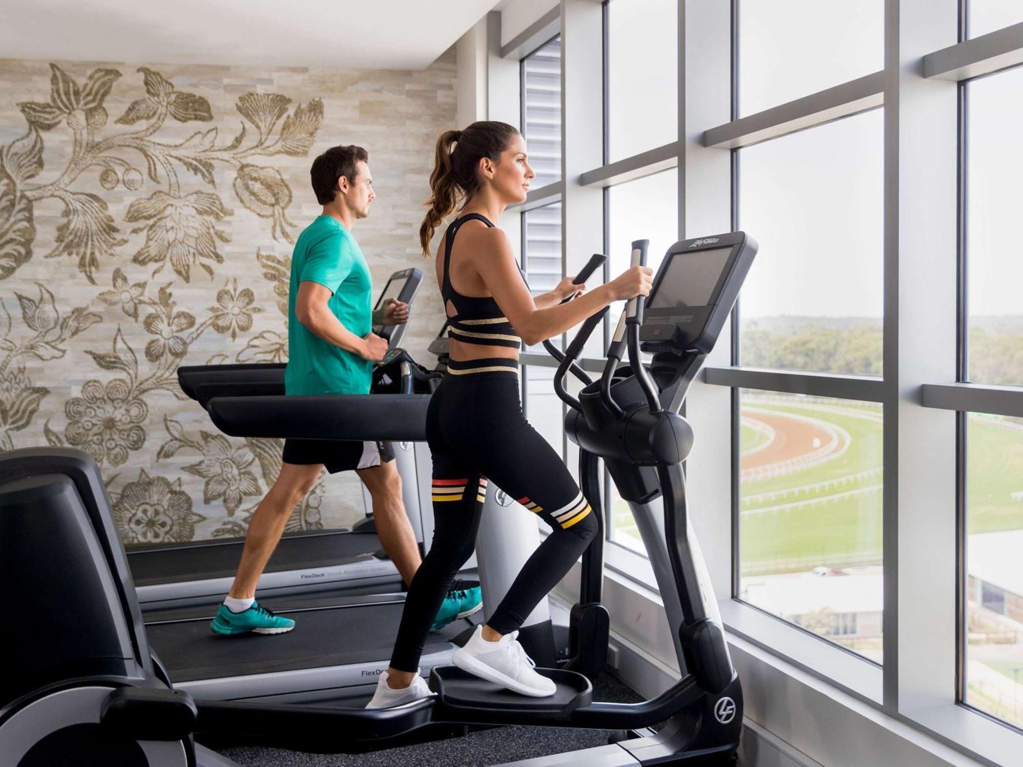 The William Inglis Mgallery Warwick Farm Exteriör bild Elliptical cross trainer