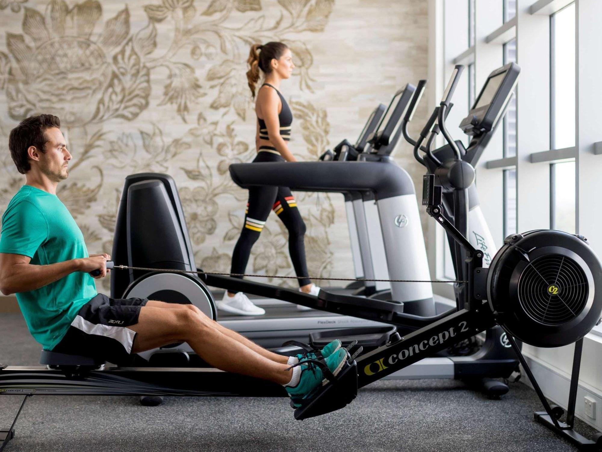 The William Inglis Mgallery Warwick Farm Exteriör bild A Concept 2 model C in a gym