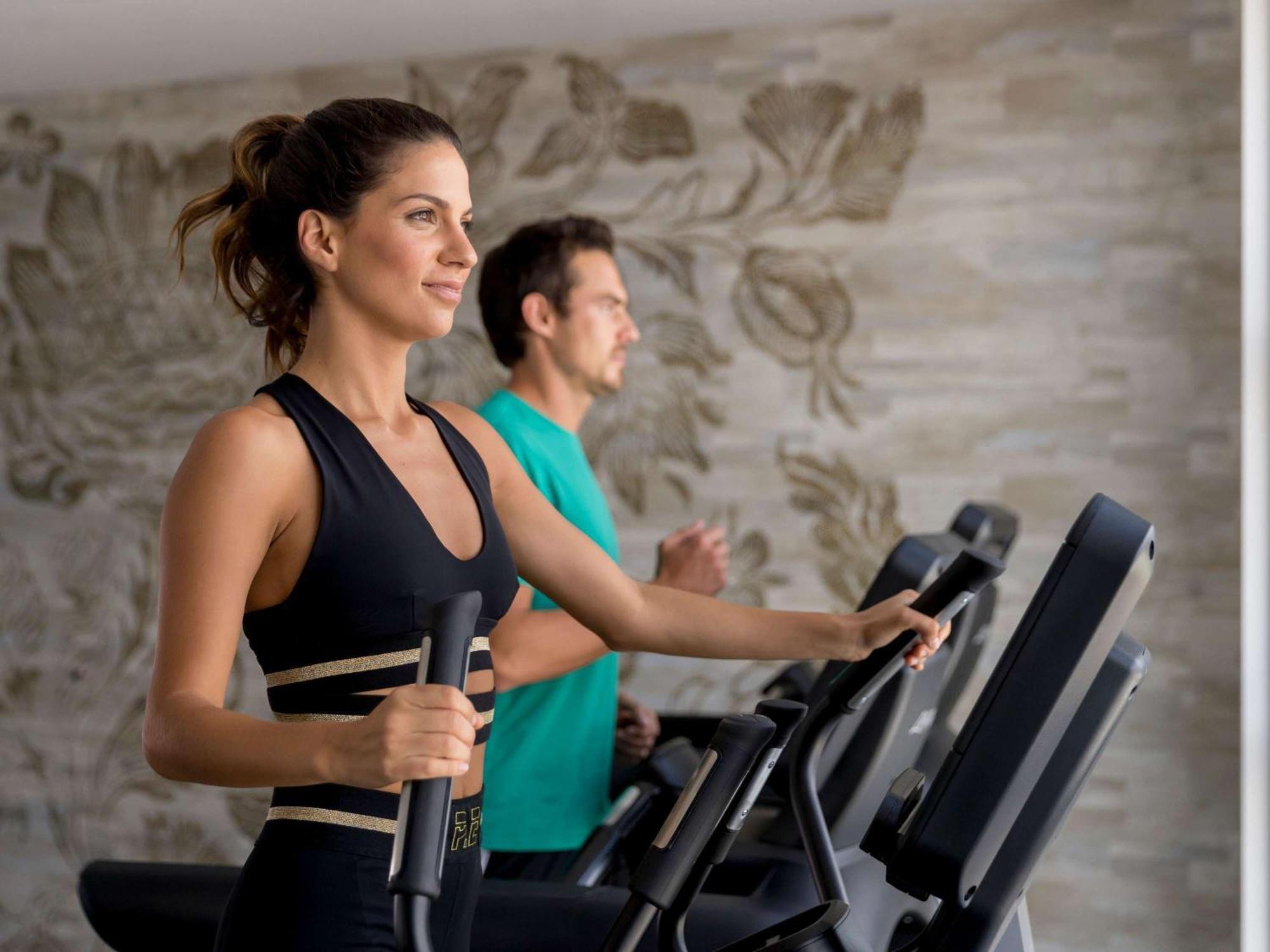 The William Inglis Mgallery Warwick Farm Exteriör bild Elliptical cross trainer